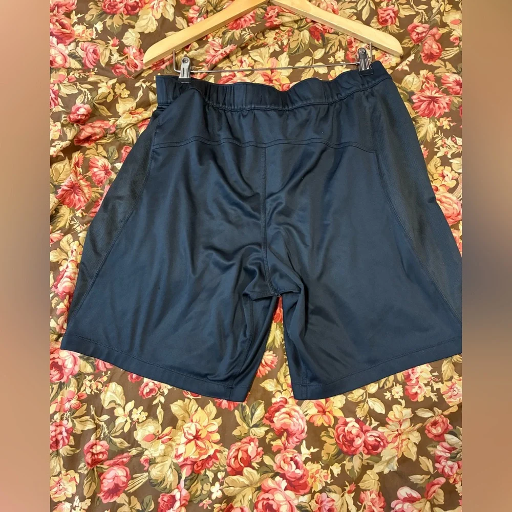 The North Face Mens Black‎ Drawstring Gym/Running Shorts Size M/Large